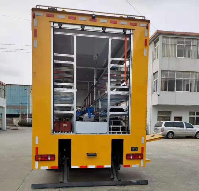 奧民斯特地鐵復(fù)位救援車